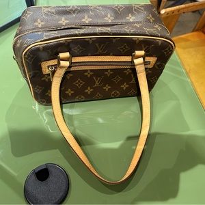 Louis Vuitton Monogram Cite MM purse 2005 vintage